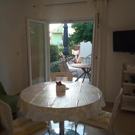 Natali Apartment Sukosan